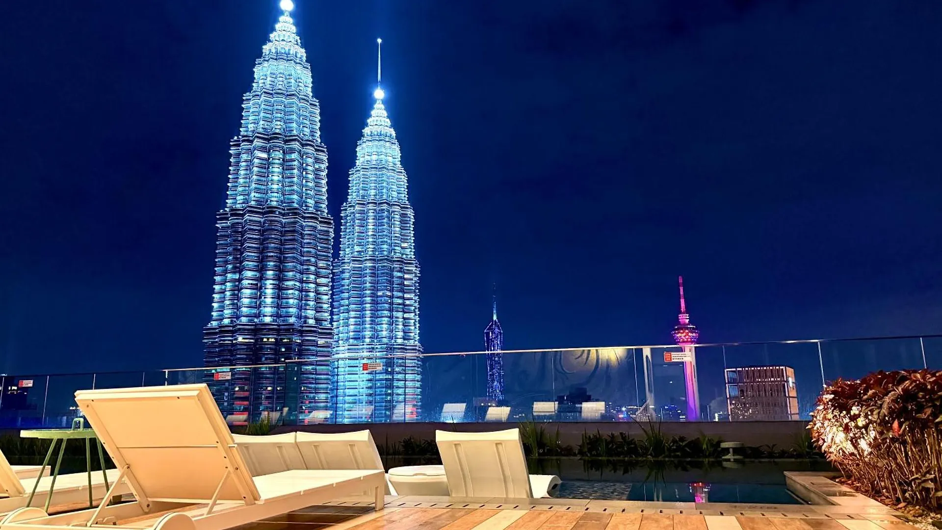 Star Residence Klcc By Sky Pool Kuala Lumpur Malaysia